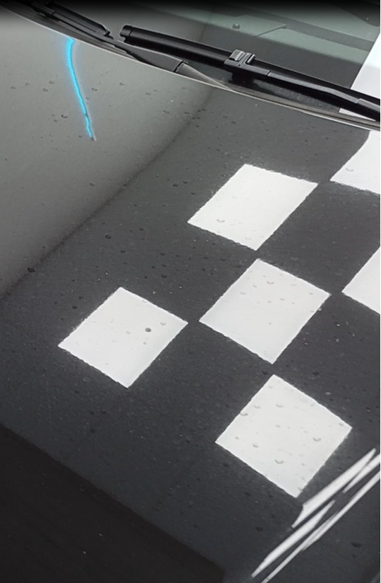 coche sucio, listo para lavar