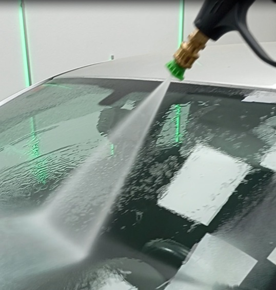 👉Cómo limpiar los cristales del coche sin dejar marcas.